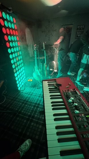 Keys on stage